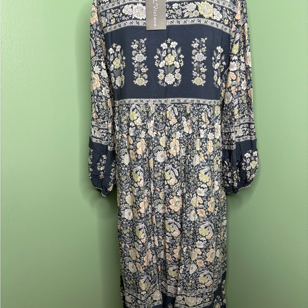 nwt R Vivimos boho Elegant Floral Long Sleeve Dress - Navy and Cream medium - Picture 3 of 17